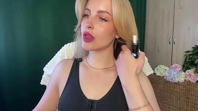 anita blairr online show from May 2026 01:06:02 AM