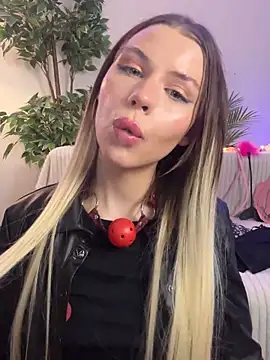 KittyKatyDream online show from February 2025 07:31:02 PM