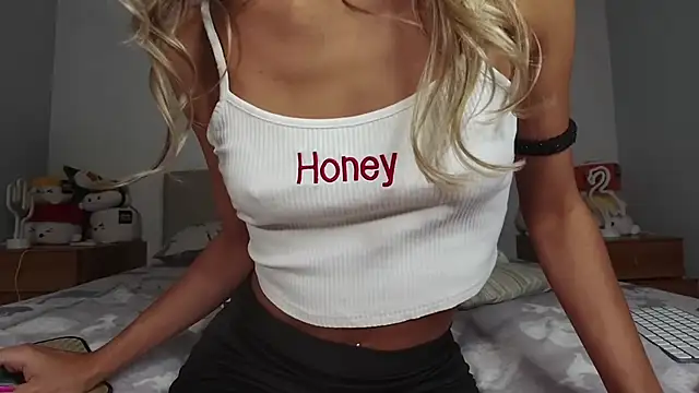 Chiara 2002 online show from September 2025 10:39:01 PM