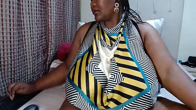 CHOCOLATEDARKBUSTYX online show from November 2025 06:29:02 PM