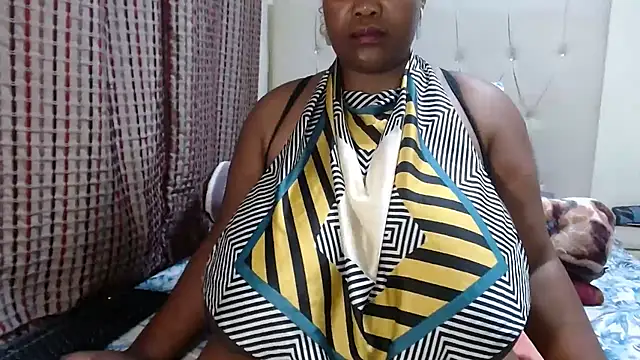 CHOCOLATEDARKBUSTYX online show from December 2025 06:23:01 PM