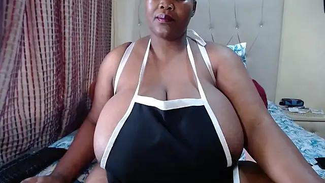 Snapshot of CHOCOLATEDARKBUSTYX chatting on April 2026 12:52:02 PM CHOCOLATEDARKBUSTYX online show from April 2026 12:52:02 PM