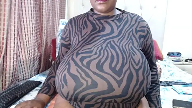 Snapshot of CHOCOLATEDARKBUSTYX chatting on March 2026 06:09:02 AM CHOCOLATEDARKBUSTYX online show from March 2026 06:09:02 AM