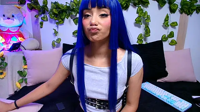 tati cardenas online show from November 2025 05:33:01 AM