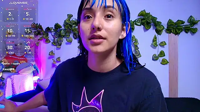 tati cardenas online show from December 2025 05:42:02 AM