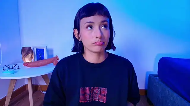 tati cardenas online show from June 2026 04:17:01 AM