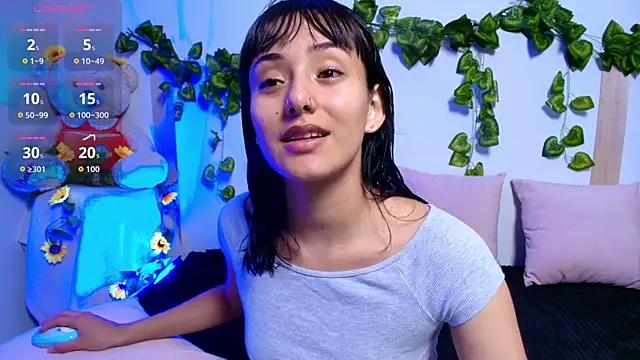 tati cardenas online show from November 2025 04:50:01 AM