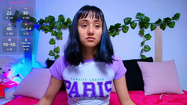 tati cardenas online show from October 2025 04:43:01 AM