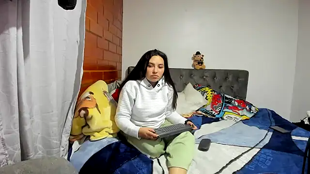  girls on fire  online show from December 2025 11:10:01 PM