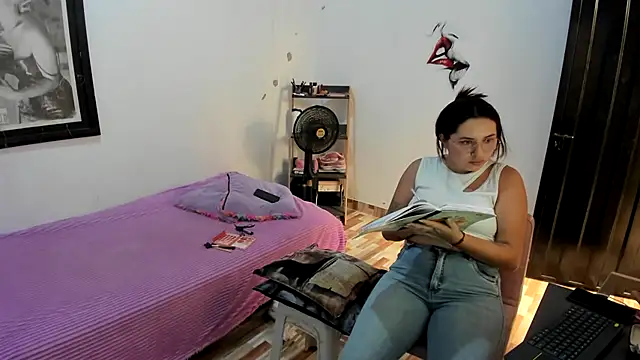  girls on fire  online show from February 2026 07:24:01 PM