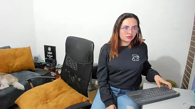 Snapshot of _girls_on_fire_ chatting on March 2025 02:26:01 AM girls on fire online show from March 2025 02:26:01 AM