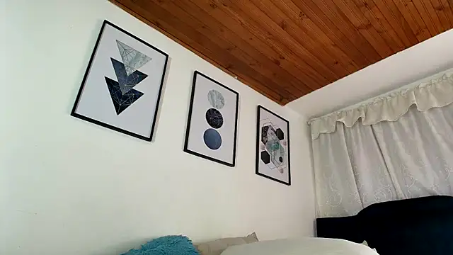 sam her online show from September 2025 06:25:02 PM