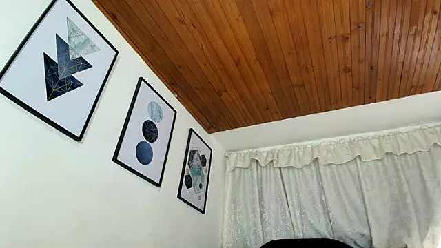 sam her online show from October 2025 09:04:02 PM