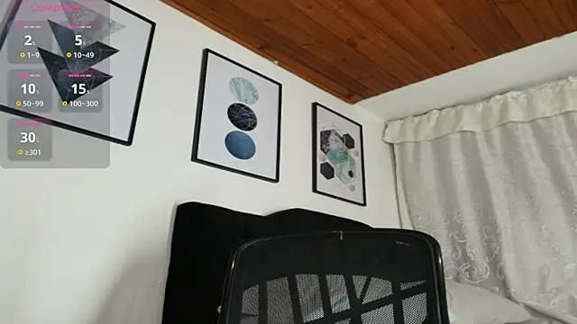 sam her online show from November 2025 07:58:02 PM