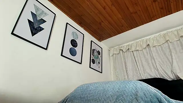 sam her online show from October 2025 09:07:02 PM