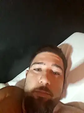 juuuaniii online show from April 2026 10:22:01 PM