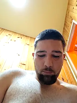 juuuaniii online show from April 2026 06:14:02 PM