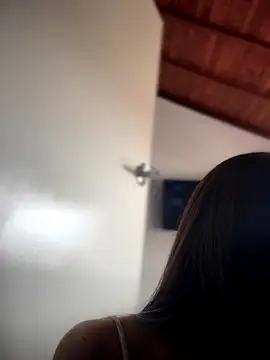 Snapshot of lauravasquez chatting on November 2025 05:45:02 PM lauravasquez online show from November 2025 05:45:02 PM