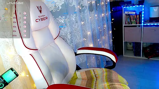 RaideneiX online show from November 2025 03:10:02 AM