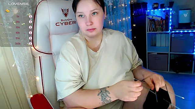 RaideneiX online show from November 2025 02:55:02 AM