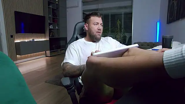 UbbeViking online show from December 2025 07:41:01 PM