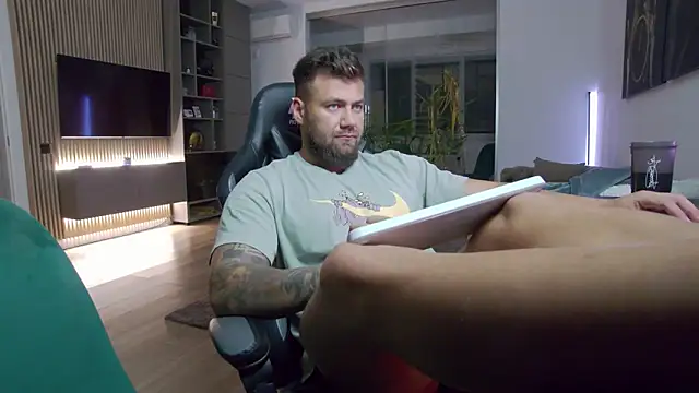 UbbeViking online show from October 2025 04:39:01 PM