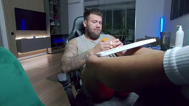 UbbeViking online show from December 2025 07:23:02 PM