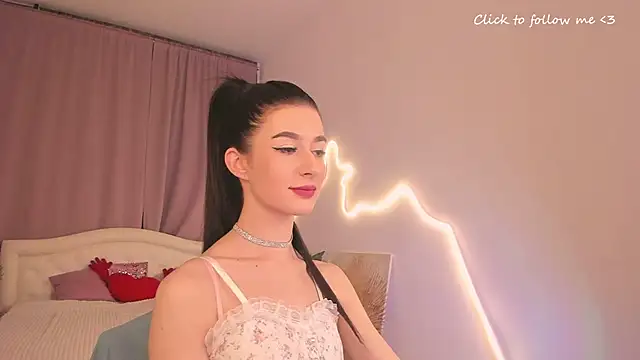 LauraCoy online show from January 2026 11:11:02 PM