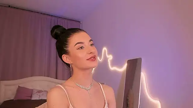 Snapshot of LauraCoy chatting on July 2026 08:12:02 PM LauraCoy online show from July 2026 08:12:02 PM