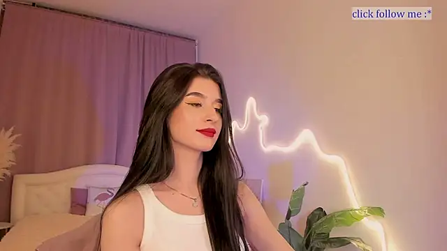 LauraCoy online show from February 2026 08:31:02 PM