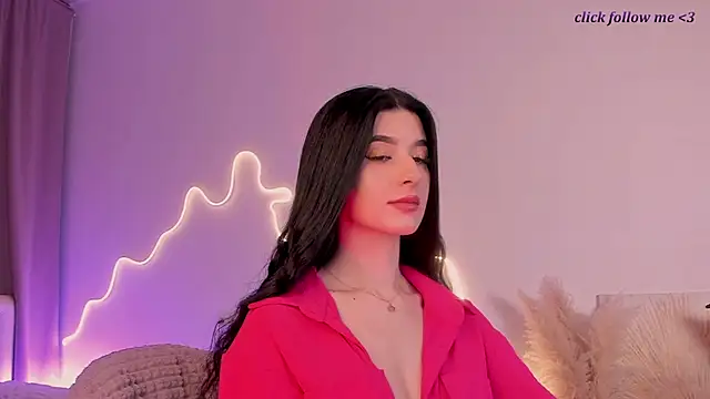 LauraCoy online show from May 2026 10:38:01 PM