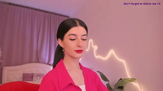 LauraCoy online show from May 2026 09:04:01 PM
