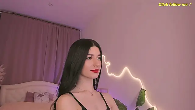 LauraCoy online show from May 2026 08:24:02 PM