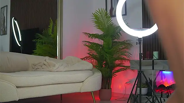 Abbela White online show from June 2026 05:38:02 AM