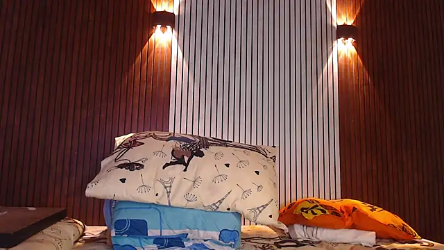 NadiaWhite online show from May 2026 09:39:02 AM