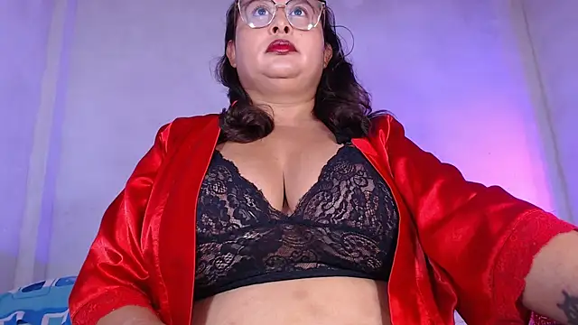 NadiaWhite online show from November 2025 09:20:01 AM