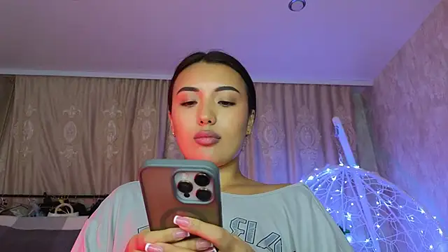 Snapshot of lily__foster chatting on February 2026 02:58:02 PM lily foster online show from February 2026 02:58:02 PM