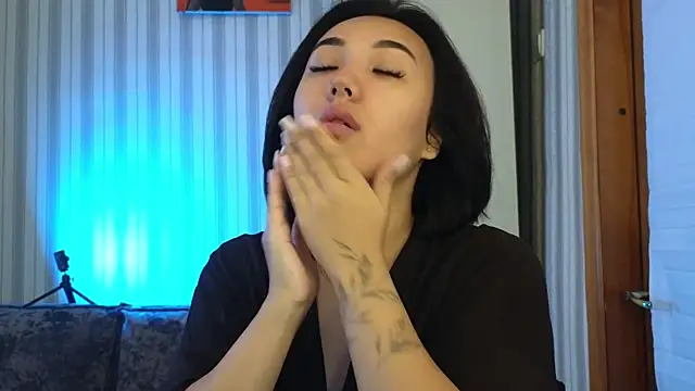 Snapshot of lily__foster chatting on September 2025 06:39:02 AM lily foster online show from September 2025 06:39:02 AM