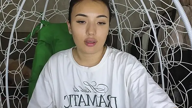 Snapshot of lily__foster chatting on October 2025 05:28:02 AM lily foster online show from October 2025 05:28:02 AM