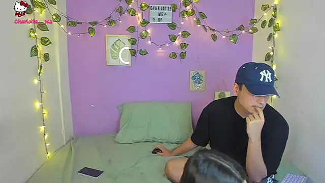 Snapshot of charlottte_queen chatting on January 2025 08:53:02 PM charlottte queen online show from January 2025 08:53:02 PM