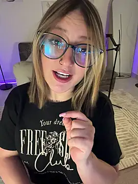 Megan lu2 online show from March 2026 06:06:01 AM