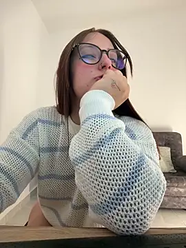 Snapshot of Megan_lu2 chatting on September 2025 12:27:02 PM Megan lu2 online show from September 2025 12:27:02 PM