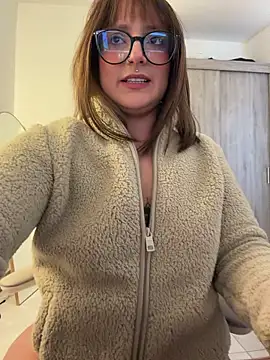 Megan lu2 online show from May 2026 02:03:01 PM