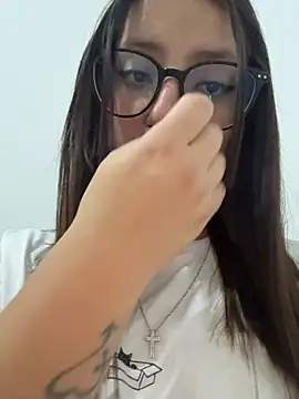 Megan lu2 online show from November 2025 04:49:02 AM