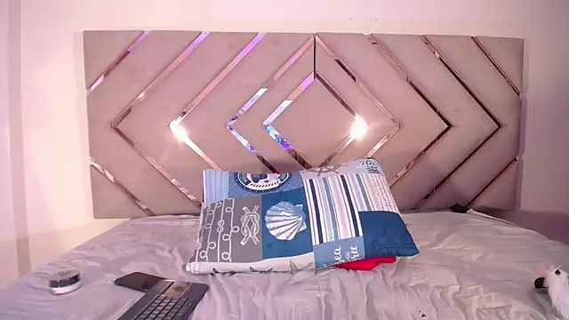 Raven foxter1 online show from November 2025 08:29:02 AM