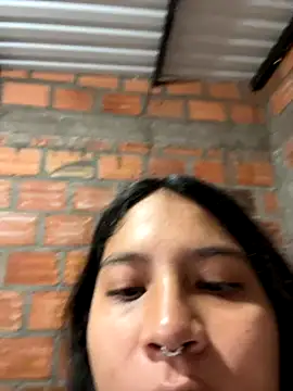 moncerrat luna online show from November 2025 08:13:01 PM