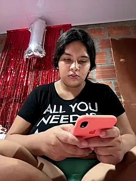 moncerrat luna online show from November 2025 11:27:02 PM