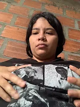 Snapshot of moncerrat_luna chatting on February 2025 01:16:01 PM moncerrat luna online show from February 2025 01:16:01 PM