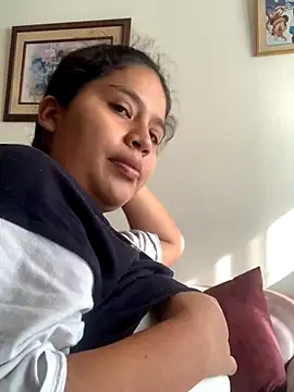 Snapshot of moncerrat_luna chatting on November 2025 08:14:01 PM moncerrat luna online show from November 2025 08:14:01 PM