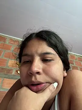 moncerrat luna online show from January 2026 05:27:02 PM